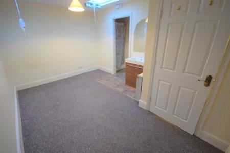 2 bedroom Flat to let in Chester Road, Lavister, Rossett, LL12