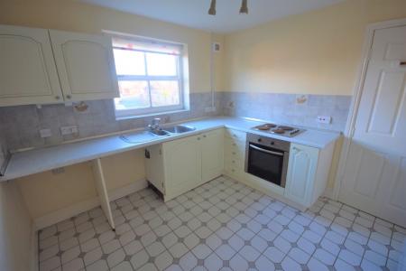 2 bedroom Flat to let in Chester Road, Lavister, Rossett, LL12