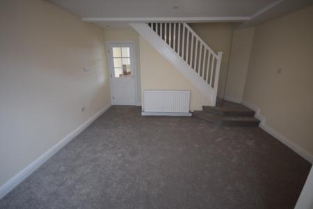 2 bedroom Detached house to let in Market Street, Rhosllanerchrugog, Wrexham, LL14