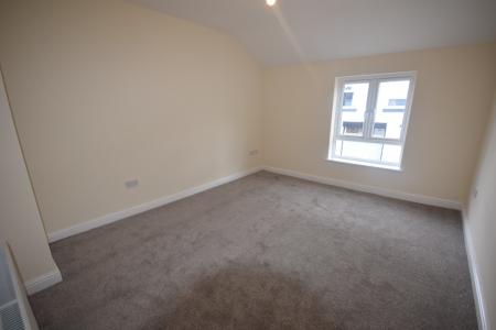 2 bedroom Detached house to let in Market Street, Rhosllanerchrugog, Wrexham, LL14