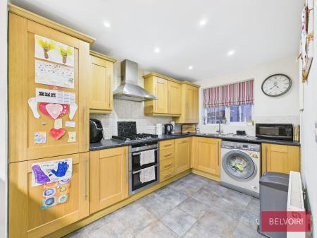 4 bedroom Semi-detached house for sale in Hardwick Drive, Gwersyllt, LL11