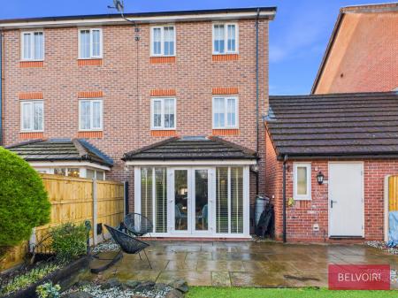 4 bedroom Semi-detached house for sale in Hardwick Drive, Gwersyllt, LL11