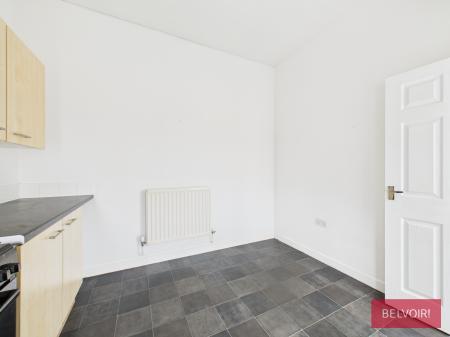 3 bedroom Flat to let in Railway Road, Cefn Mawr, LL14