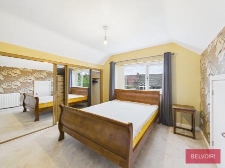 4 bedroom Detached house to let in Denning Road, Borras, LL12