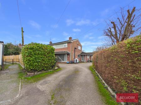 4 bedroom Detached house for sale in Chapel Lane, Rossett, Wrexham, LL12