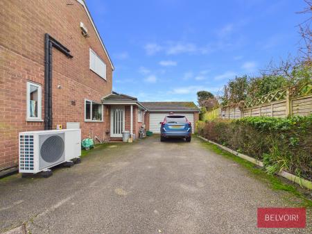 4 bedroom Detached house for sale in Chapel Lane, Rossett, Wrexham, LL12