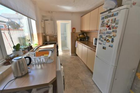 1 bedroom House share to let in Benjamin Road, Hightown, Wrexham, LL13