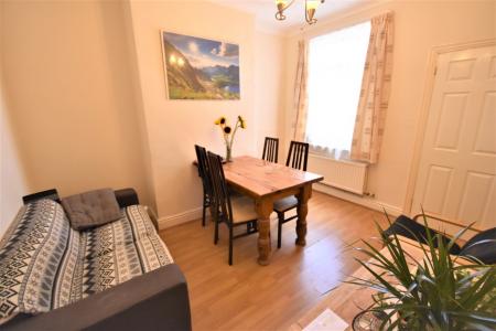 1 bedroom House share to let in Benjamin Road, Hightown, Wrexham, LL13