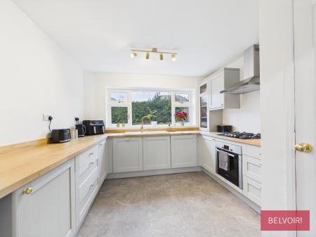 4 bedroom Detached house for sale in Wyndham Drive, Cefn Y Bedd, Wrexham, LL12