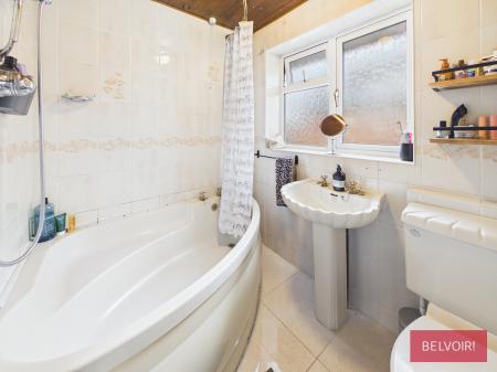 4 bedroom Detached house for sale in Wyndham Drive, Cefn Y Bedd, Wrexham, LL12