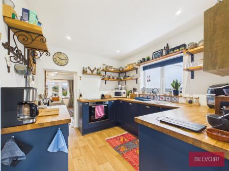 2 bedroom Semi-detached house for sale in Methodist Hill, Froncysyllte, Llangollen, LL20