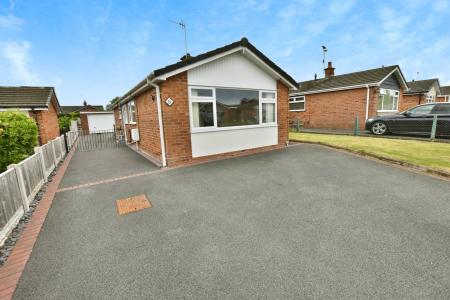 Brecon Close, Borras, LL12