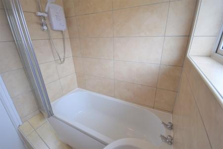 3 bedroom Terraced House to let in Bryn Offa, Wrexham, LL13