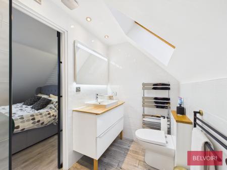 3 bedroom End of terrace house to let in Charles Street, Brymbo, LL11