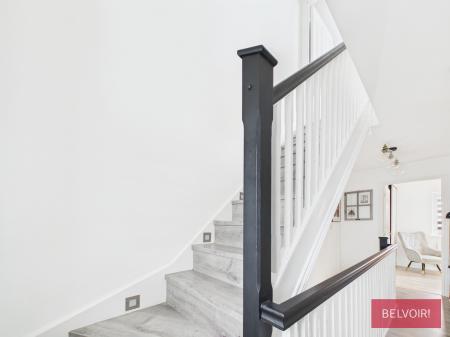 3 bedroom End of terrace house to let in Charles Street, Brymbo, LL11