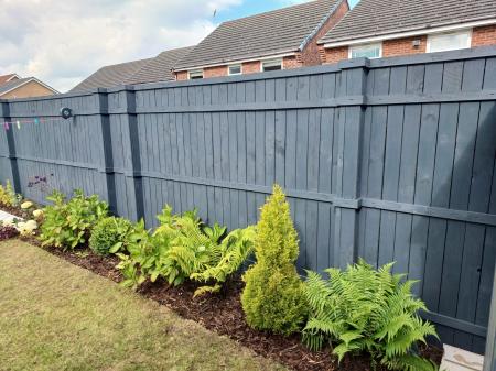 3 bedroom End of terrace house to let in Charles Street, Brymbo, LL11