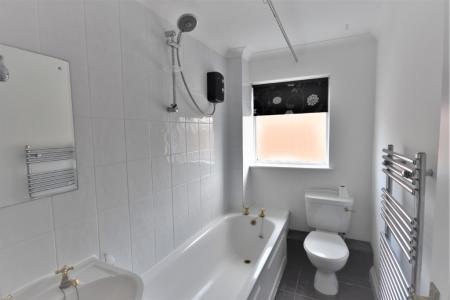 2 bedroom Semi-detached house to let in The Meadows, Gwersyllt, LL11