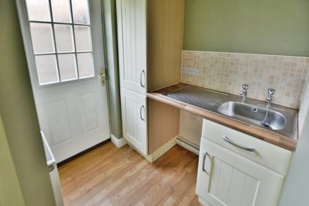 4 bedroom Detached house for sale in Rhuddlan Road, Acrefair, LL14