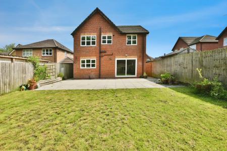 4 bedroom Detached house for sale in Rhuddlan Road, Acrefair, LL14