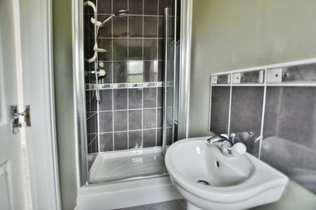 4 bedroom Detached house for sale in Rhuddlan Road, Acrefair, LL14