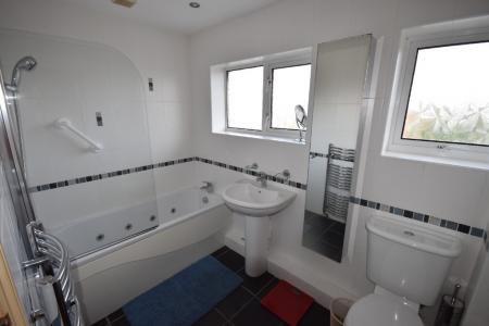 2 bedroom Terraced House to let in Parker Drive, Farndon, CH3