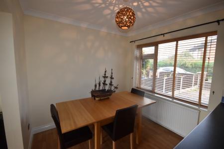 2 bedroom Terraced House to let in Parker Drive, Farndon, CH3