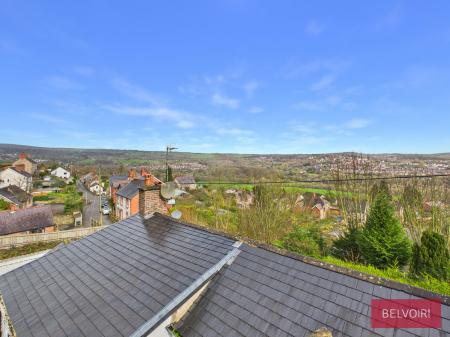 3 bedroom End of terrace house for sale in Swan Terrace, Woodlands Road