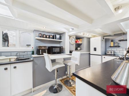 3 bedroom End of terrace house for sale in Swan Terrace, Woodlands Road