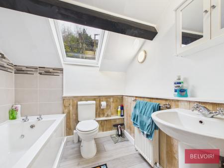 3 bedroom End of terrace house for sale in Swan Terrace, Woodlands Road