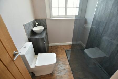 1 bedroom Flat to let in Hall Street, Rhos, LL14