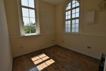 1 bedroom Flat to let in Hall Street, Rhos, LL14
