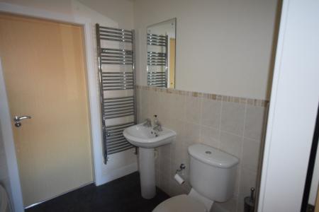 1 bedroom House share to let in Grosvenor Gardens, Wrexham, LL11