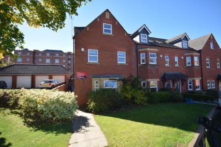 1 bedroom House share to let in Grosvenor Gardens, Wrexham, LL11