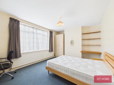 Powell Road, Wrexham, LL12