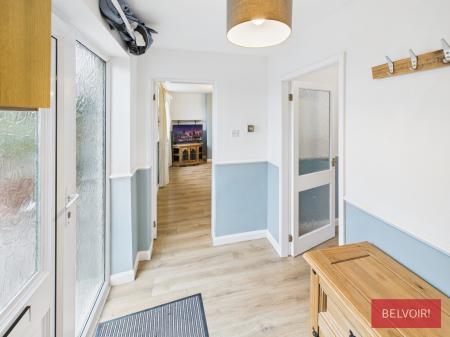 3 bedroom Link detached house to let in Oak Road, Ponciau, LL14