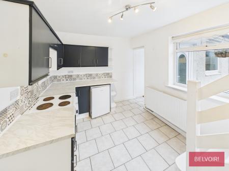 3 bedroom Link detached house to let in Oak Road, Ponciau, LL14