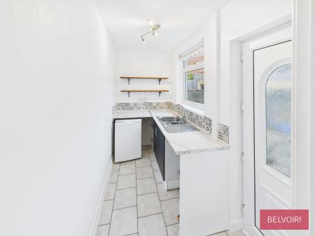 3 bedroom Link detached house to let in Oak Road, Ponciau, LL14