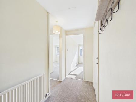 2 bedroom Flat to let in Montgomery Road, Wrexham, LL13