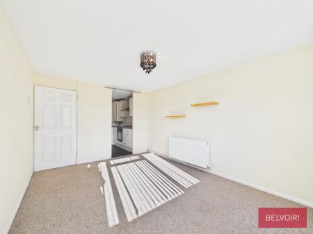 2 bedroom Flat to let in Montgomery Road, Wrexham, LL13