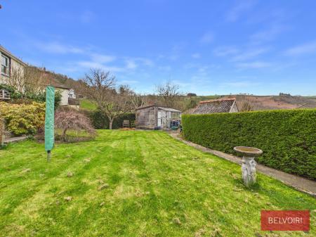 4 bedroom End of terrace house for sale in High Street, Glyn Ceiriog, Llangollen, LL20