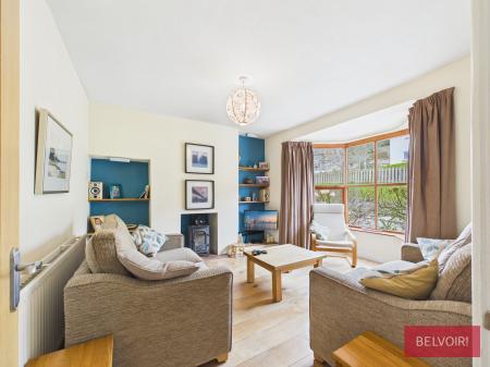 4 bedroom End of terrace house for sale in High Street, Glyn Ceiriog, Llangollen, LL20