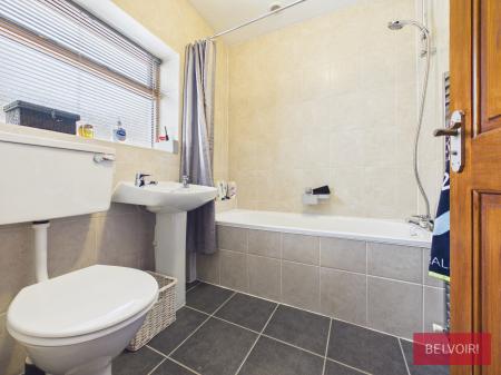 4 bedroom End of terrace house for sale in High Street, Glyn Ceiriog, Llangollen, LL20