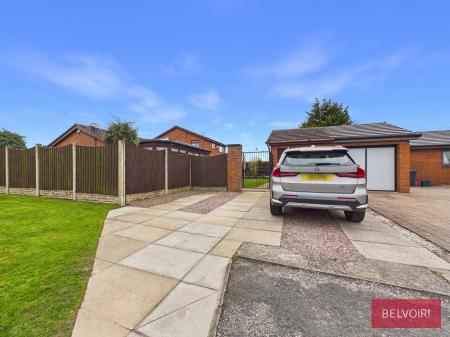 3 bedroom Bungalow for sale in Green Meadows, New Broughton, LL11