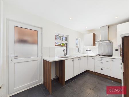 2 bedroom Terraced House to let in Vernon Street, Wrexham, LL11