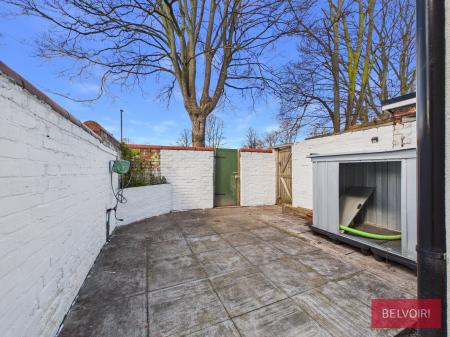 2 bedroom Terraced House to let in Vernon Street, Wrexham, LL11