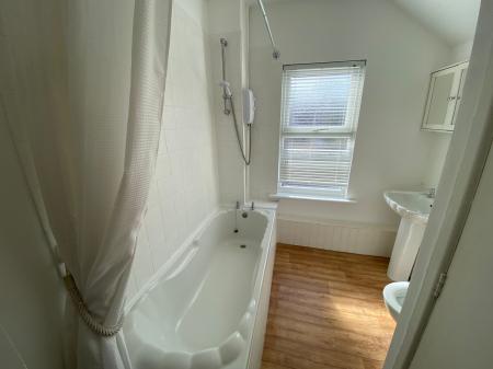 2 bedroom Terraced House to let in Mawddwy Avenue, Wrexham, LL11