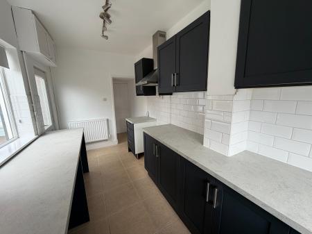 2 bedroom Terraced House to let in Mawddwy Avenue, Wrexham, LL11