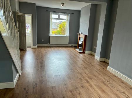 2 bedroom Terraced House to let in Station Road, Pentre Broughton, LL11