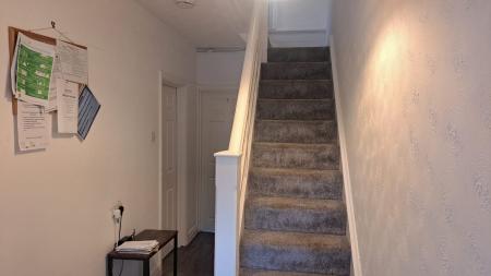 1 bedroom House share to let in Room 3, Court Road