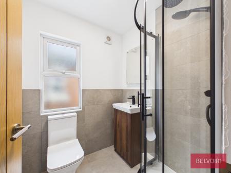 1 bedroom Flat to let in Top Flat